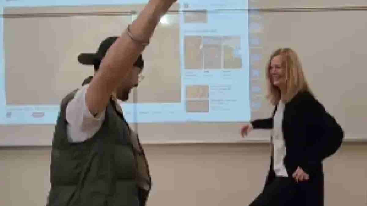 Canadian woman Does Bhangra with indian boy viral video