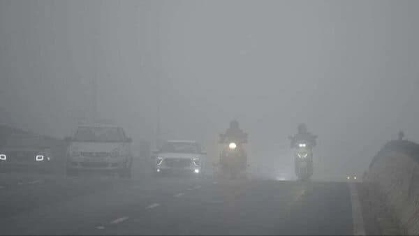 Amid cold wave winter vacation extends in many school 