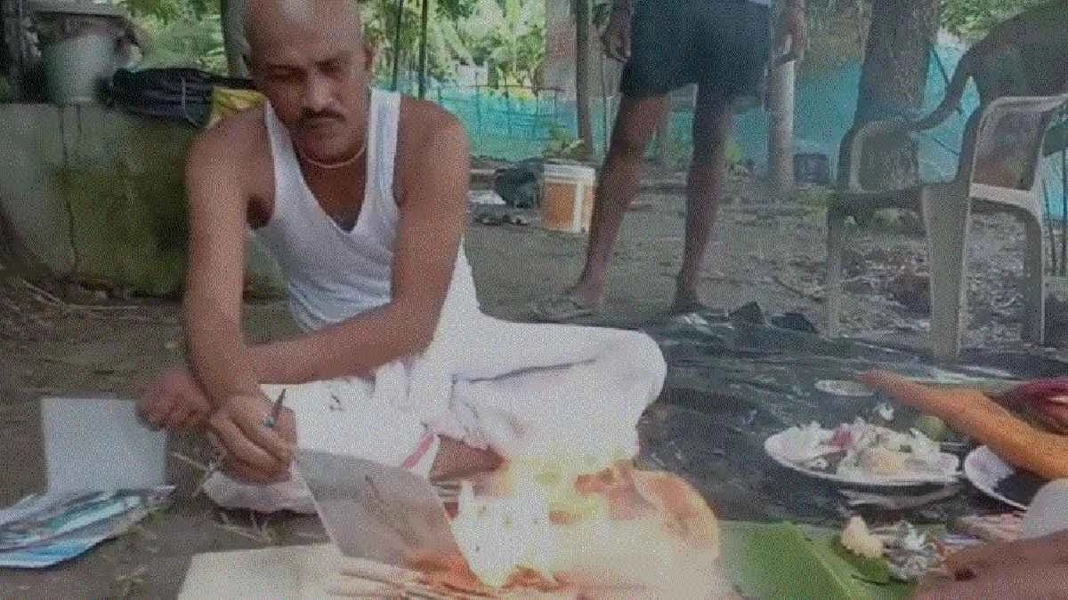 Husband arranged Shraddha ceremony after his wife left with another person