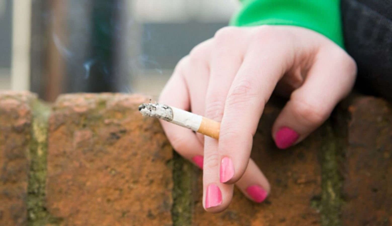 Smoking: তরুণীদের মধ্যে ফুসফুসের সমস্যার ঝুঁকি বাড়ছে কেন? কী বলছে নতুন সমীক্ষা?