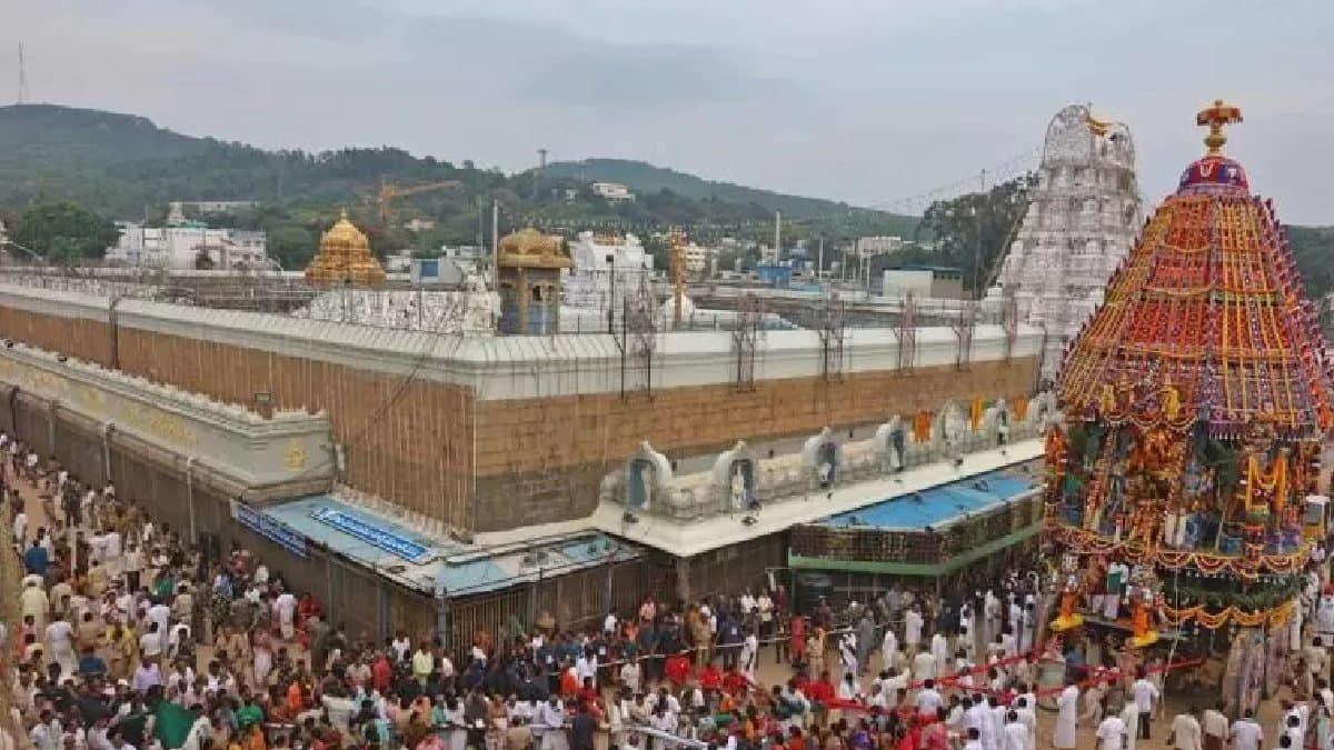  6 Die In Stampede At Tirupati During Distribution Of Tokens gnr