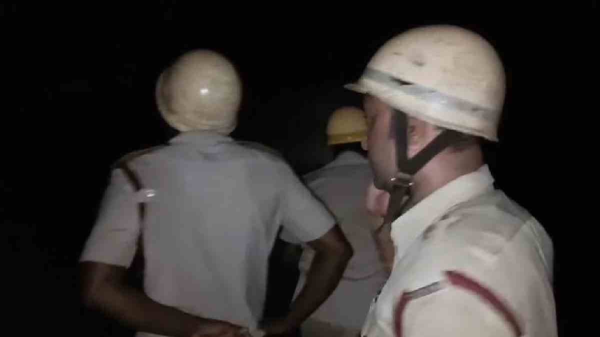 Two students died while clicking selfie