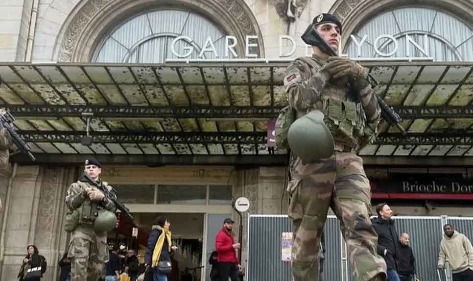 3 Injured In Knife Attack At Paris Railway Station