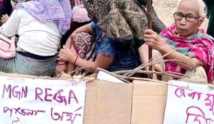 tripura various blocks road blocked