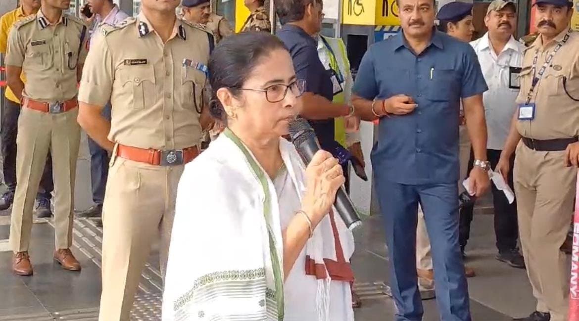 Mamata Banerjee on train accident in njp