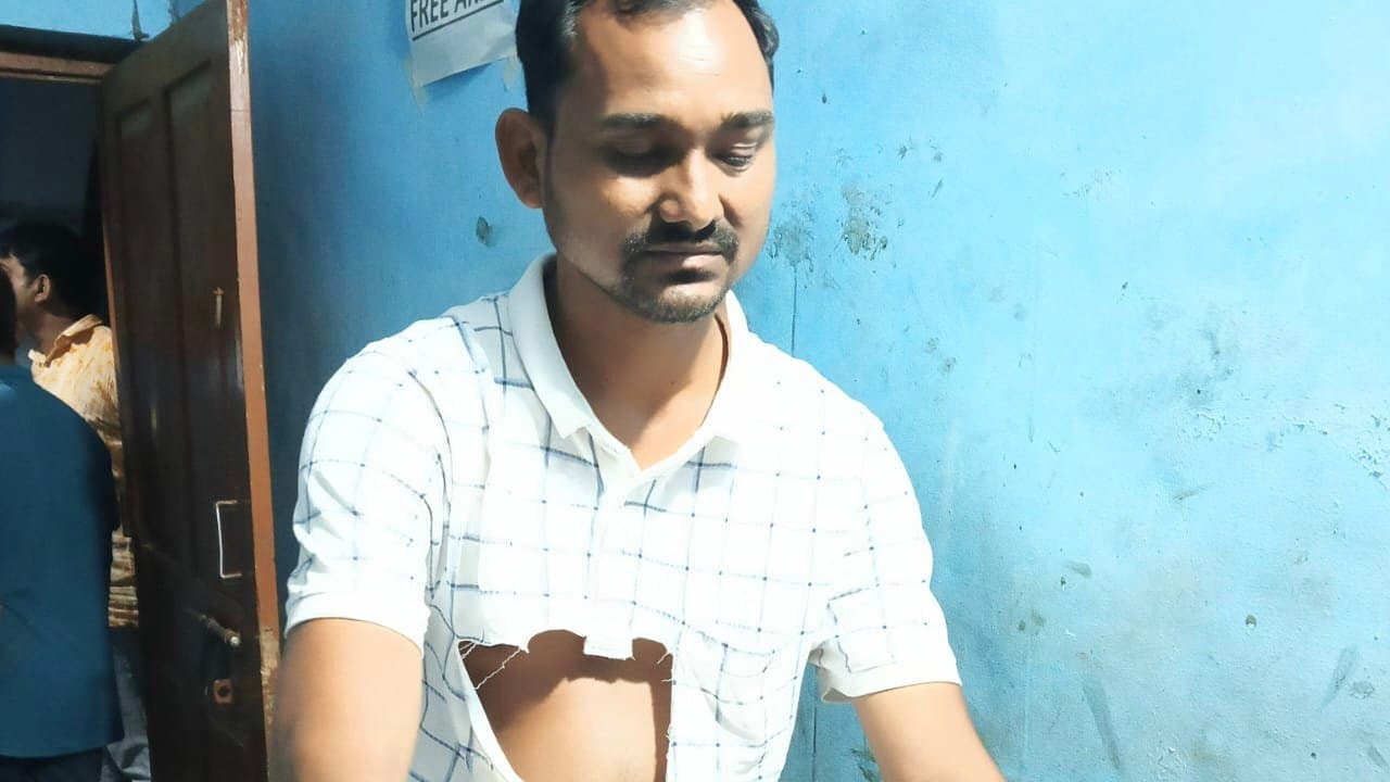 Murshidabad tmc leader injured after allegedly beaten by criminals gnr 