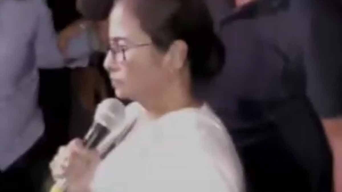 Mamata Banerjee in junior doctors protest in saltlake in front of swasthya bhawan