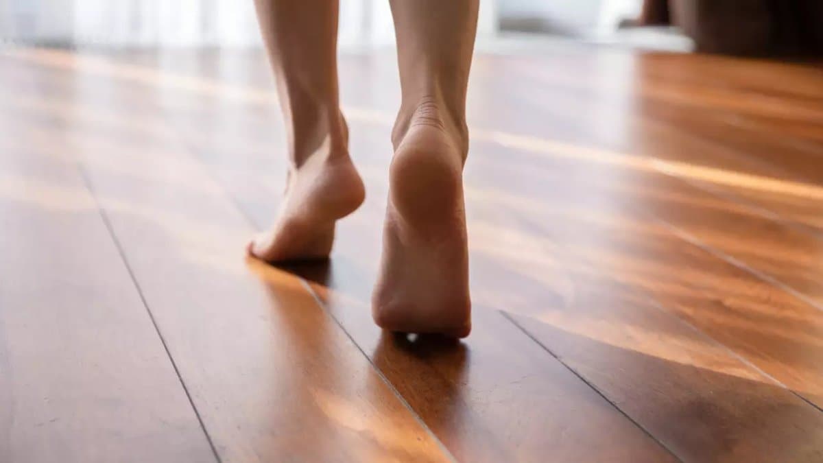 is it healthy to walk barefoot inside your house lif?