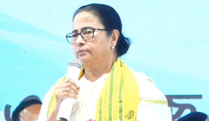 mamata attacks bjp from coochbehar meeting