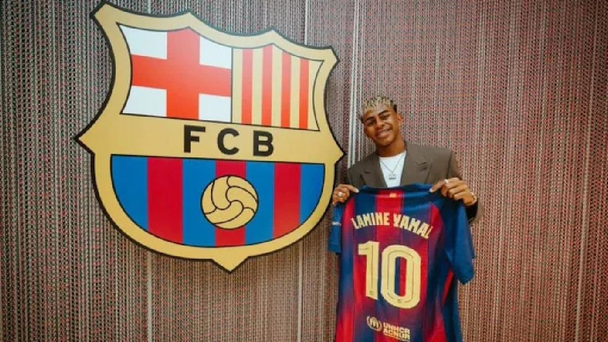 Lamine Yamal inherits Lionel Messis iconic Barcelona number ten jersey