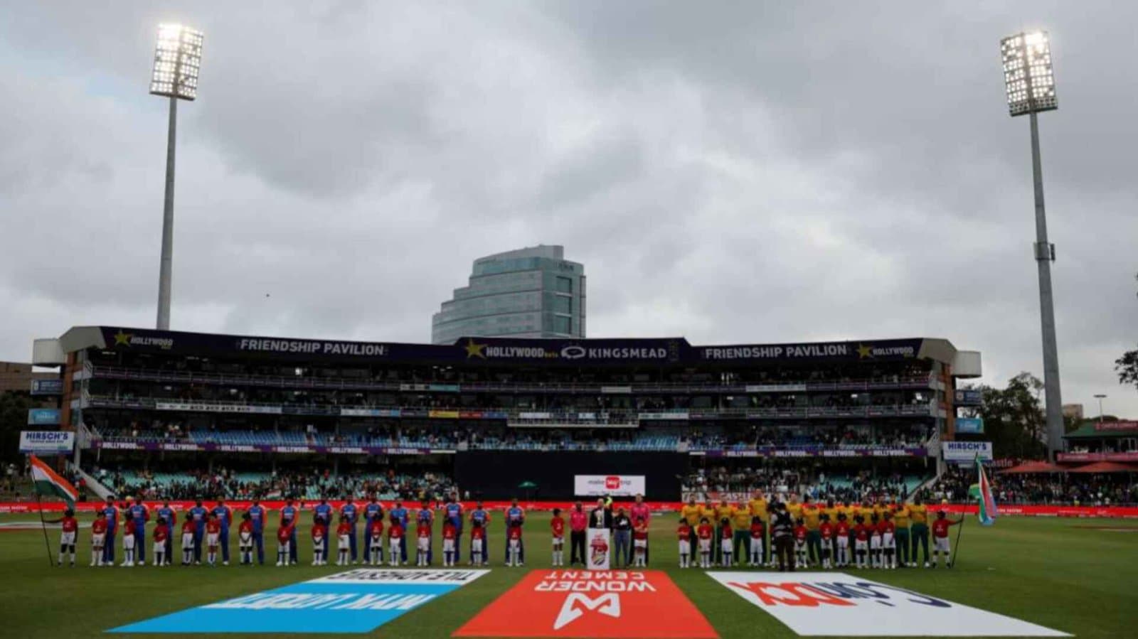 India national anthem abruptly stops twice, leaves players baffled and fans furious spt 
