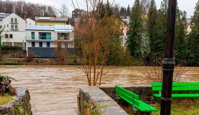 Flood warnings issued across Germany