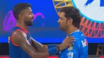 MS Dhoni-Hardik Pandya tight hug steal the spotlight ahead of mega match
