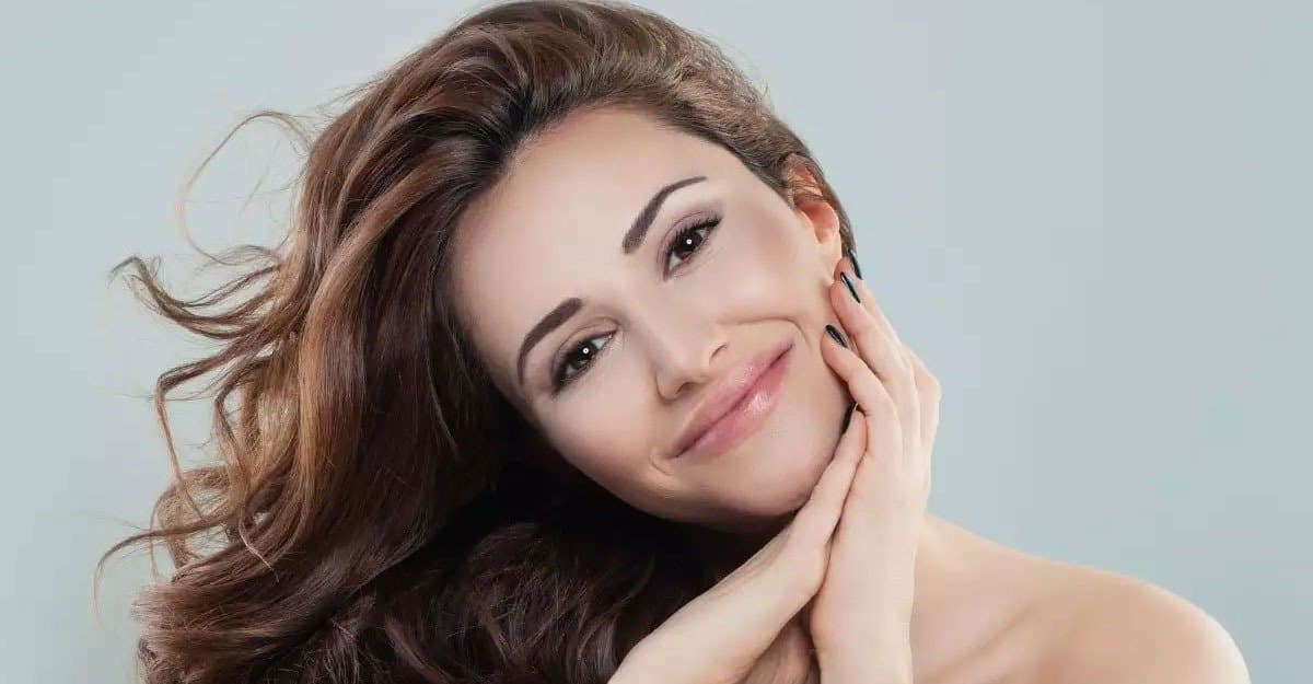  Applying this pack will keep the complexion bright even at the  age of 100 LIF