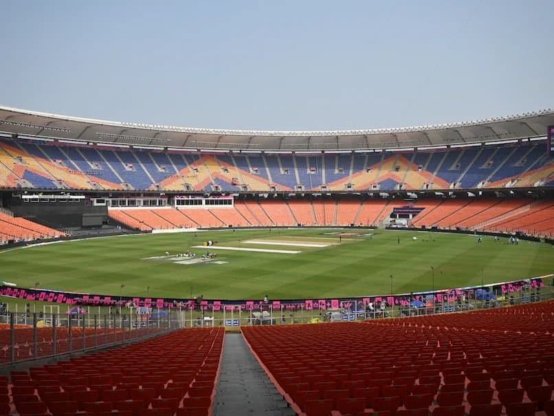 Cricket Stadiums:‌ তামাকজাত পণ্যের বিজ্ঞাপন নিষিদ্ধ হতে চলেছে ক্রিকেট স্টেডিয়ামে 