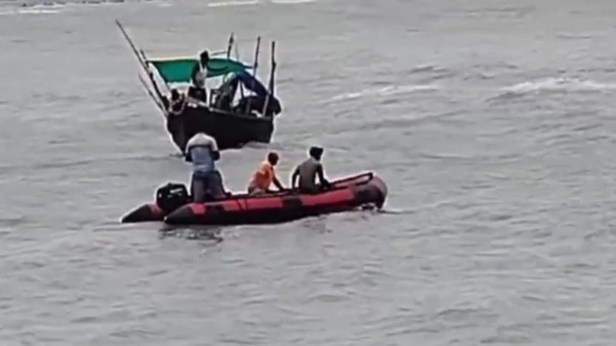 Why Digha sea is not fit for scuba diving know the reason