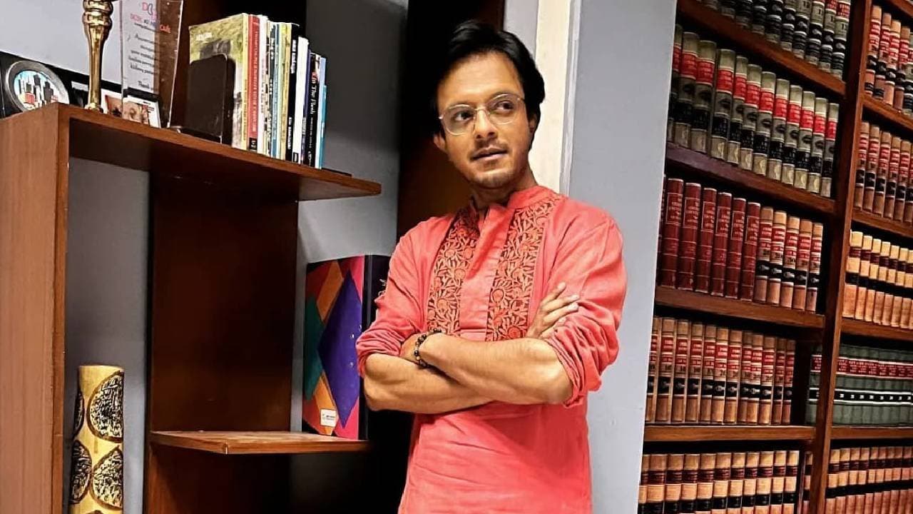 Riju Biswas apologized on social media 