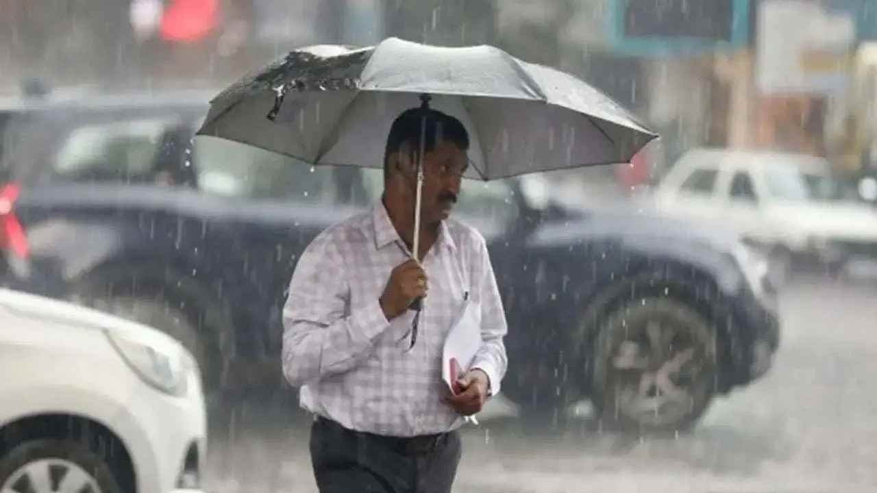 IMD weather update forecast of rain due to Cyclonic Circulation in bay of bengal 