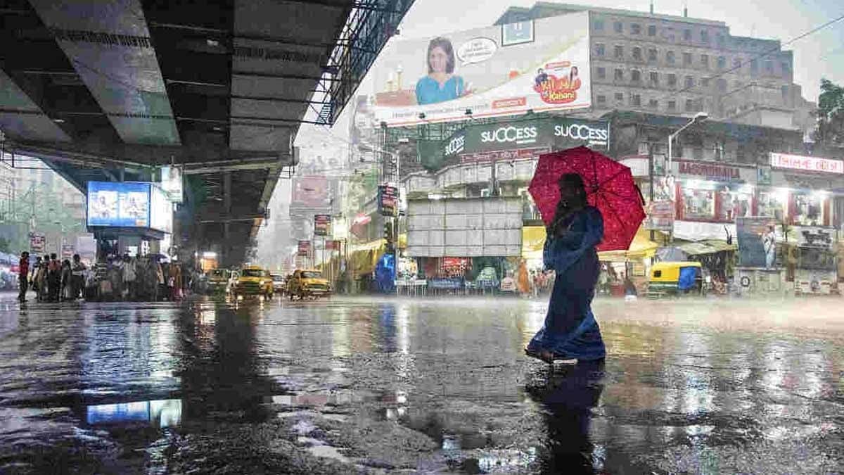 IMD Weather Update Moderate Rainfall Forecast in Kolkata and South Bengal gnr