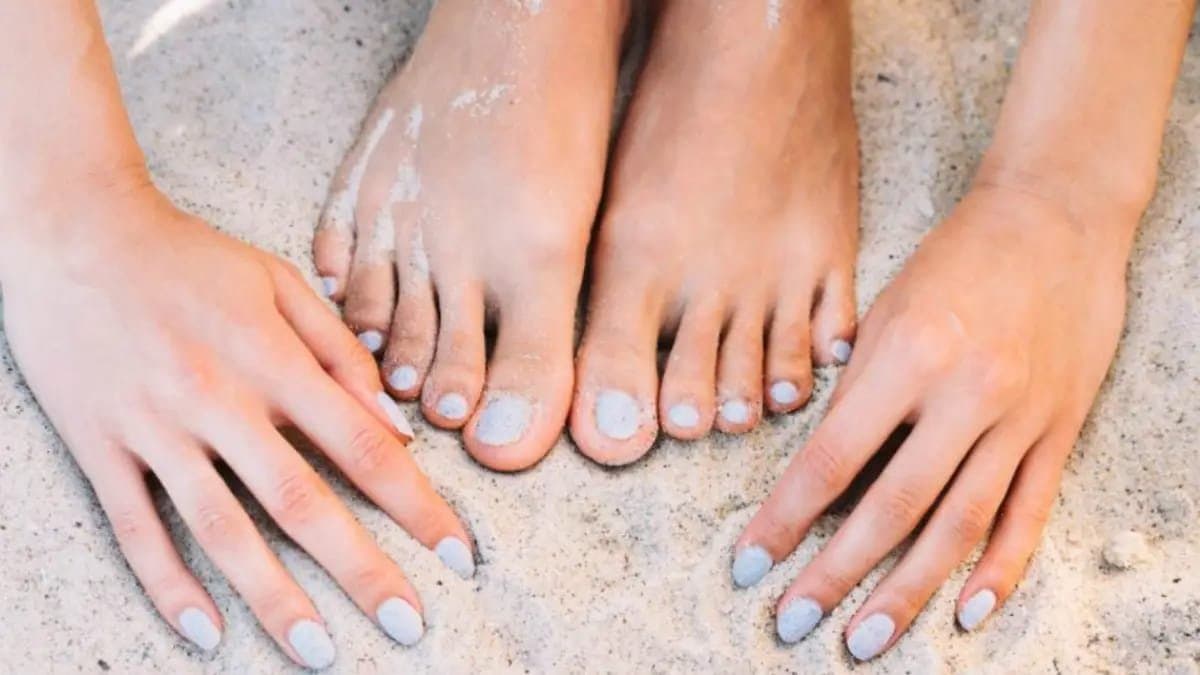 this home made remedy can prevent tan from hands and feets easily lif