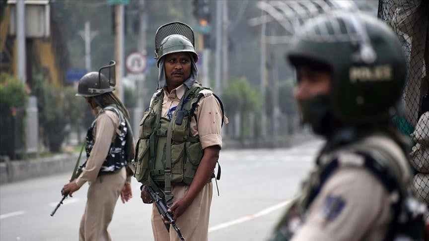 Curfew imposed, internet suspended in 7 Manipur districts after 6 found dead gnr 