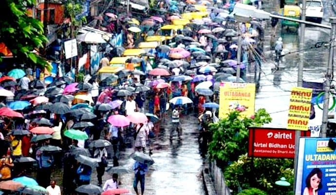 Weather Update: বঙ্গোপসাগরে তৈরি হচ্ছে নিম্নচাপ, বঙ্গের বর্ষায় প্রভাব পড়বে কতটা? বড় আপডেট দিল হাওয়া অফিস