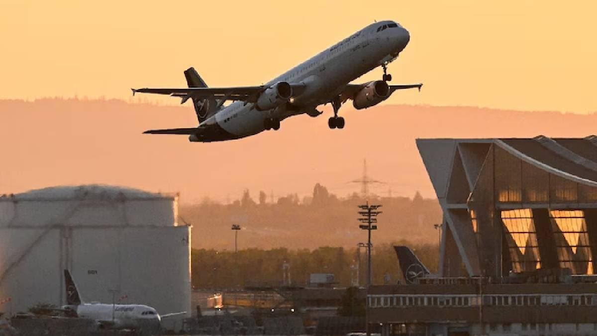 Global airlines shun Pakistan airspace 