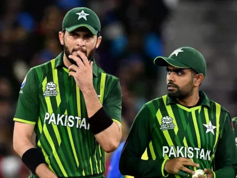 Pakistan great blasts PCB amid rumours of groupism in team spt 