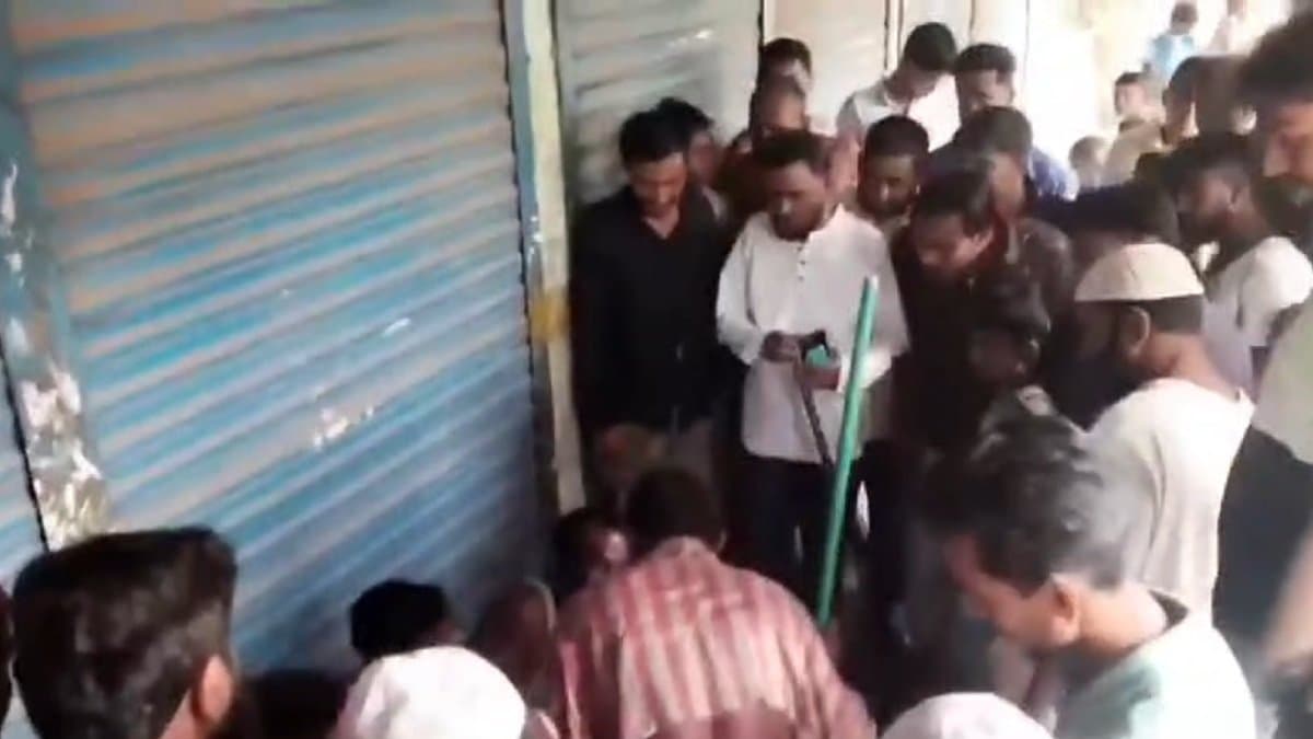 Some people of Murshidabad are running after the rumour