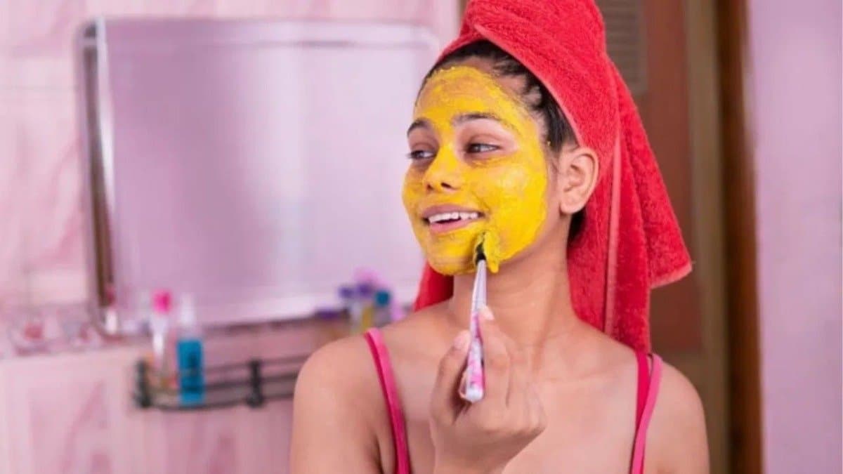 how to do facial at home with natural ingredients here is all details lif