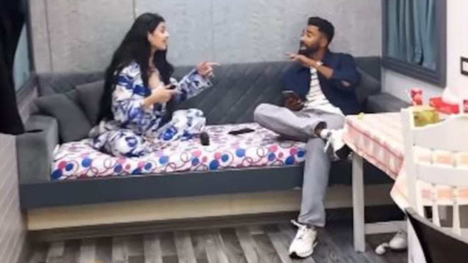 mohammed siraj duet with asha bhosle granddaughter goes viral ahead of champions trophy spt 
