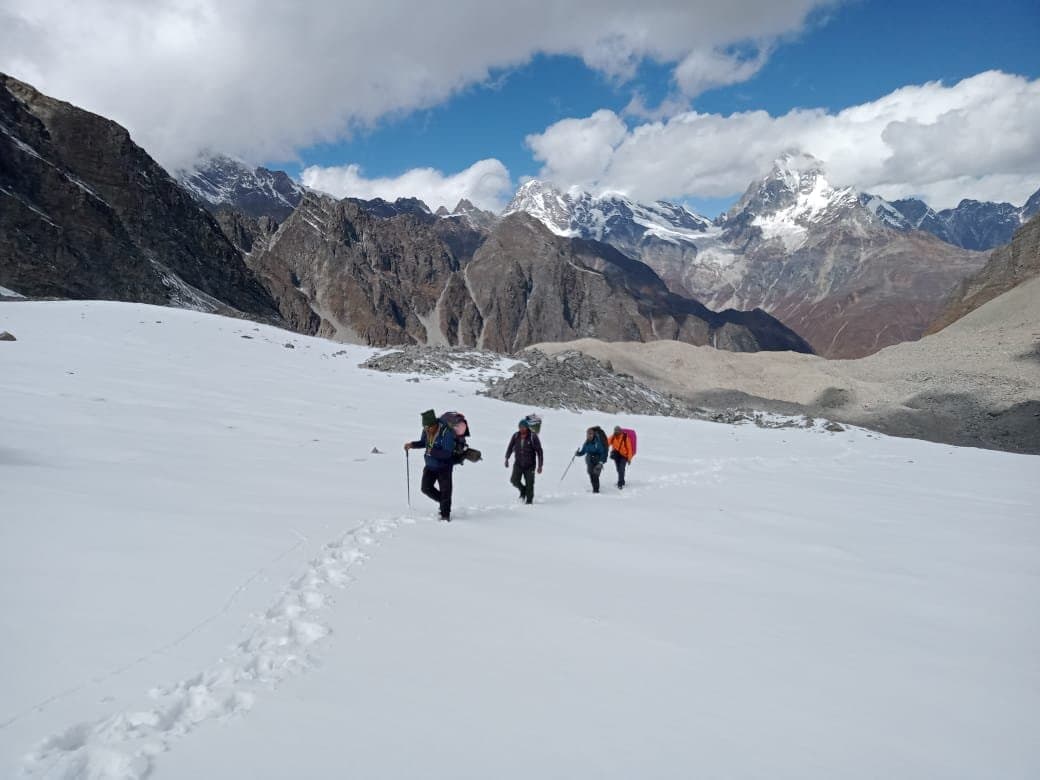 Kolkata Trekking Team Discovers New Route from Badrinath to Kalpeshwar_gnr