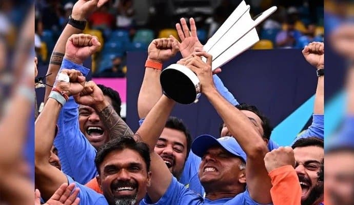 Rahul Dravid reveals reason for not showing his T20 World Cup celebration to sons spt 
