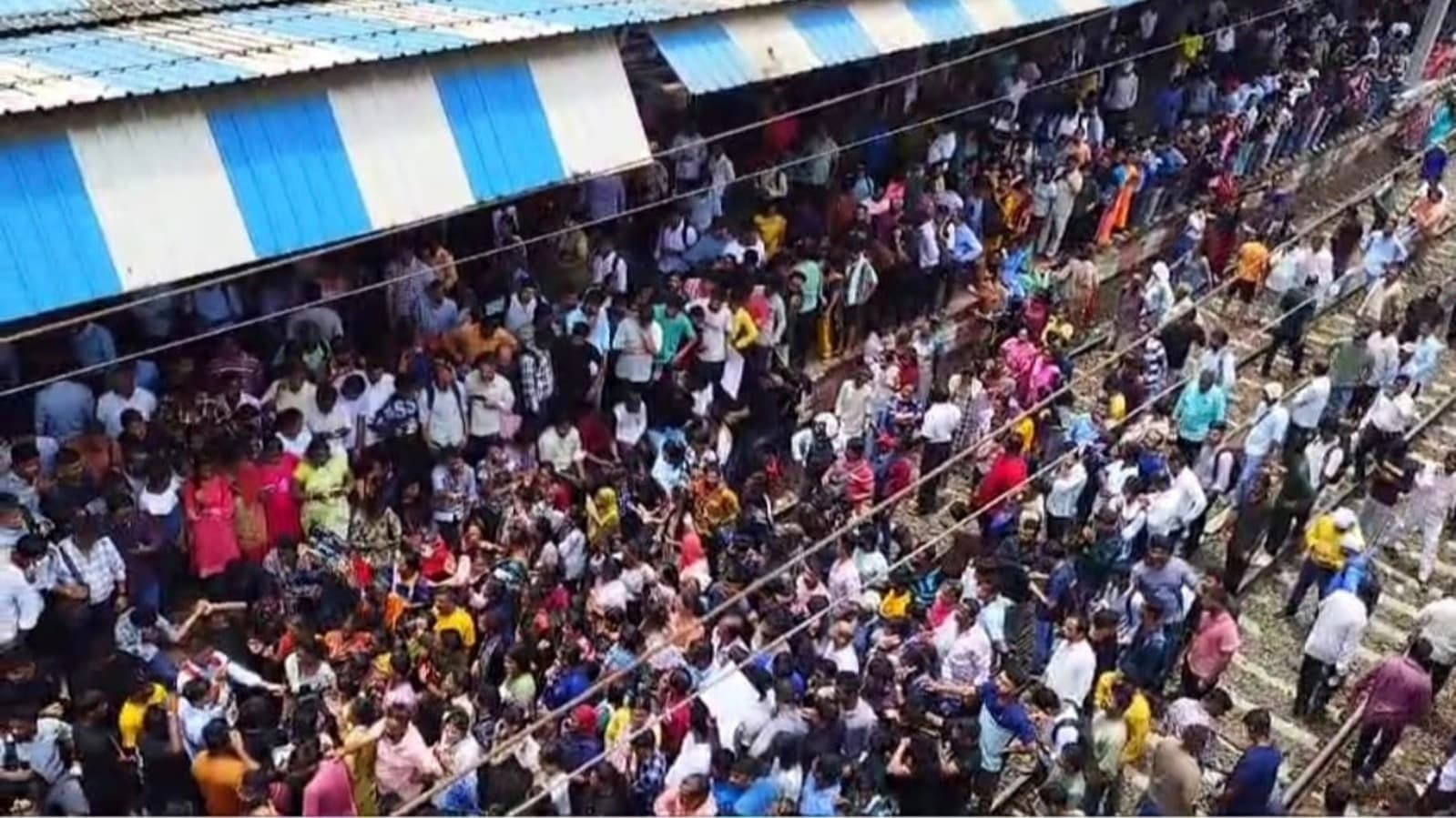  2 girls sexually assaulted in Thane school, big protests gnr 