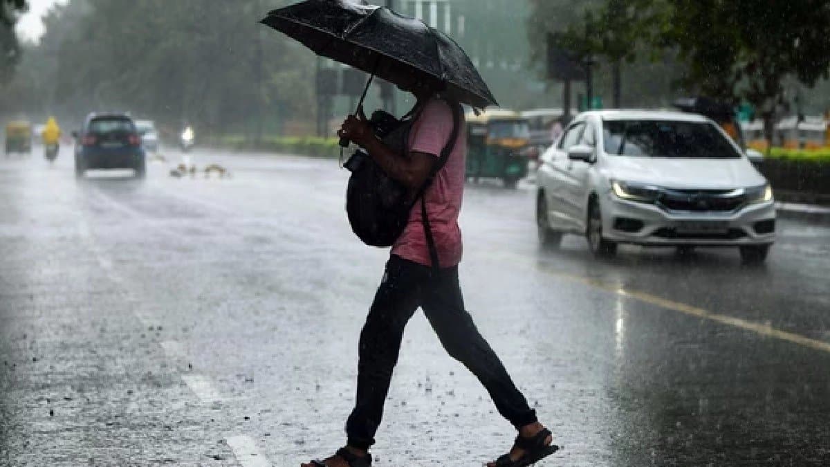 IMD Weather Update Light to moderate Thunderstorm accompanied with light to moderate rain in districts in next hours