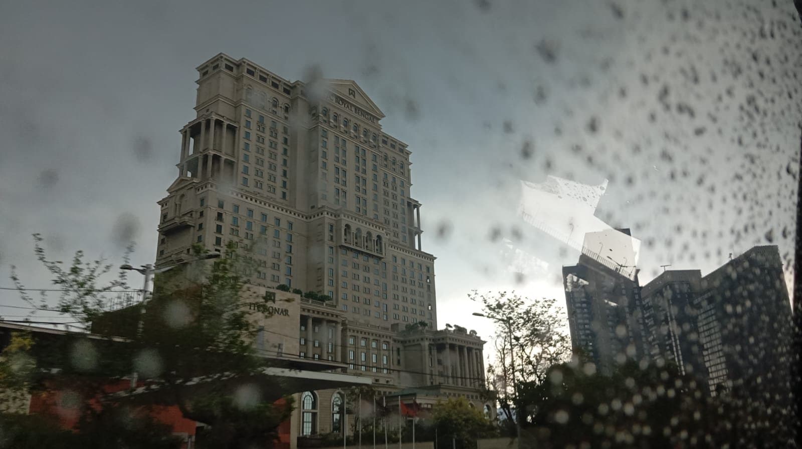 Heavy rainfall lash Kolkata, several areas experience hailstorm