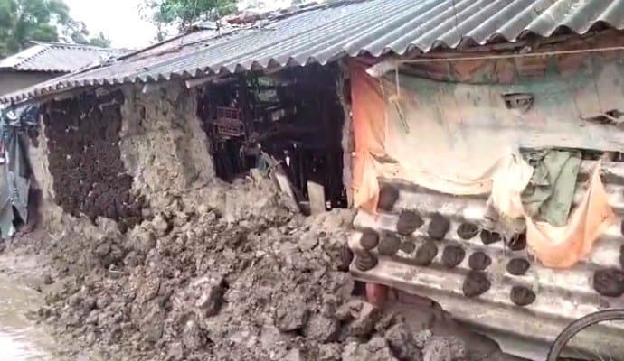 Three killed in South 24 Pargana after wall collapsed, many injured gnr 