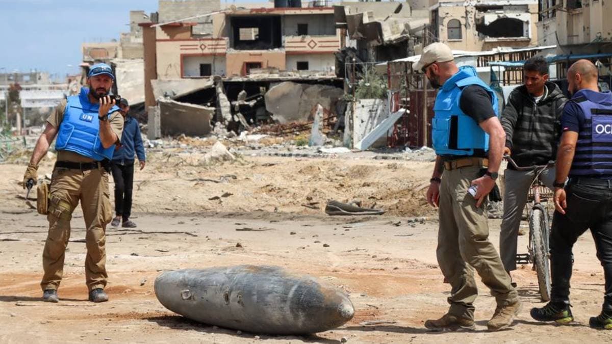 In just 30 seconds 50 bombs in Palestine by Israel