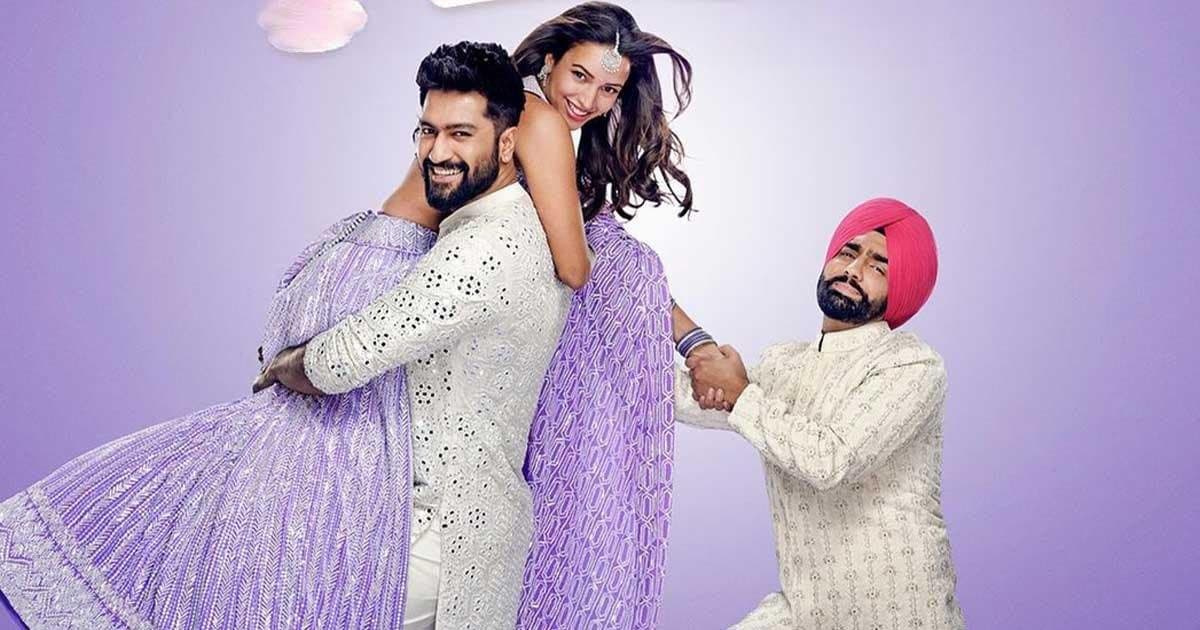 Vicky Kausal: তৃপ্তি দিমরির পাশে দাঁড়িয়ে কেন  লজ্জায় রাঙা হয়ে উঠলেন ভিকি কৌশল?