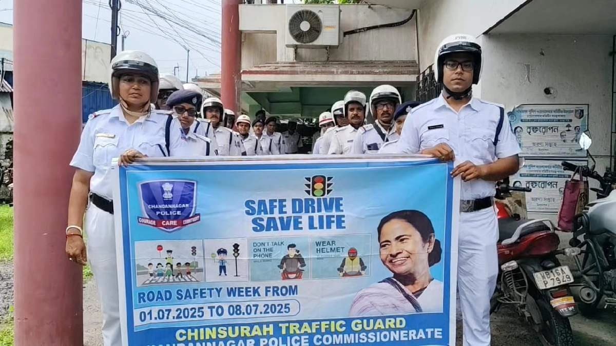 Save Drive safe Life Rally in Chinsurah