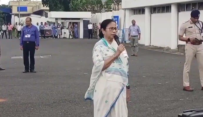 Mamata Banerjee will attend Anant Ambani's wedding in mumbai gnr