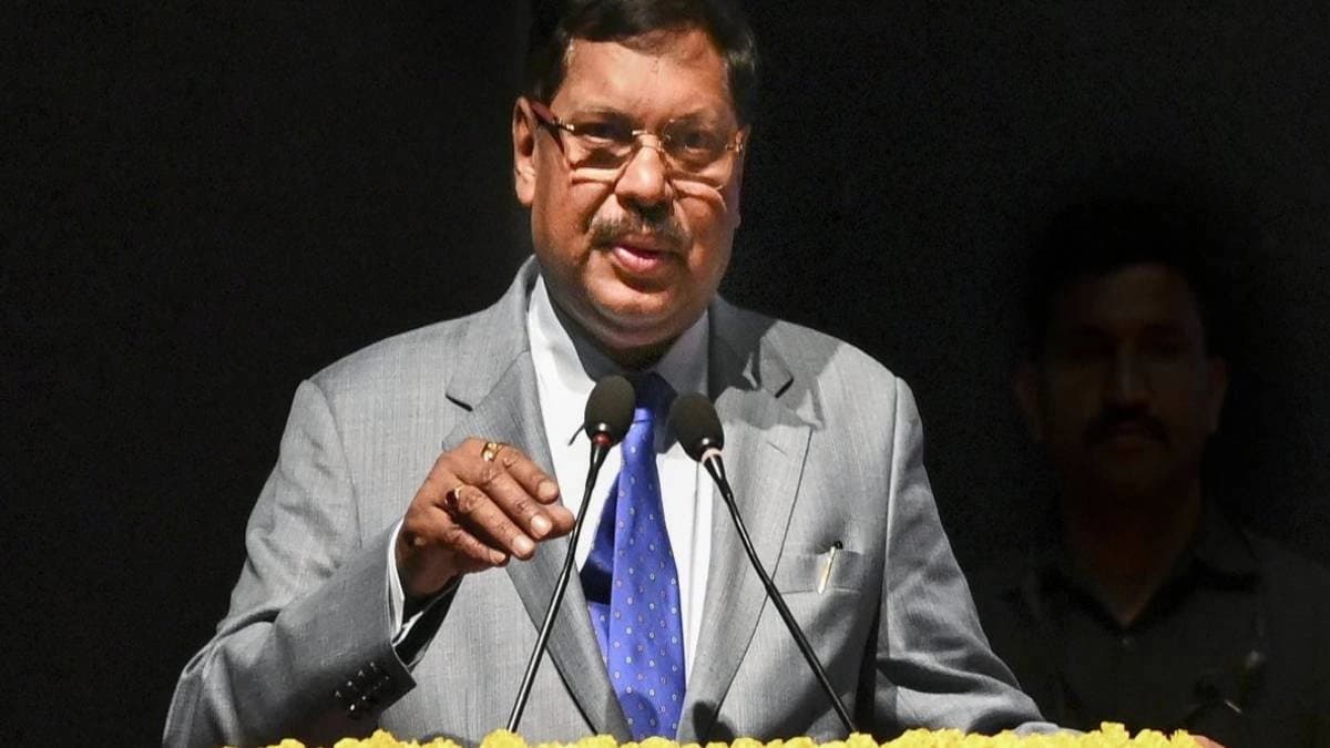 Pro hindutva forces continues to slam CJI