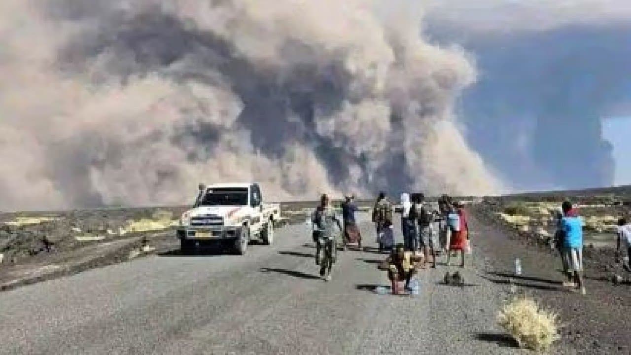 Ethiopian volcano ash reaches Delhi safety alert for airlines as flights hit