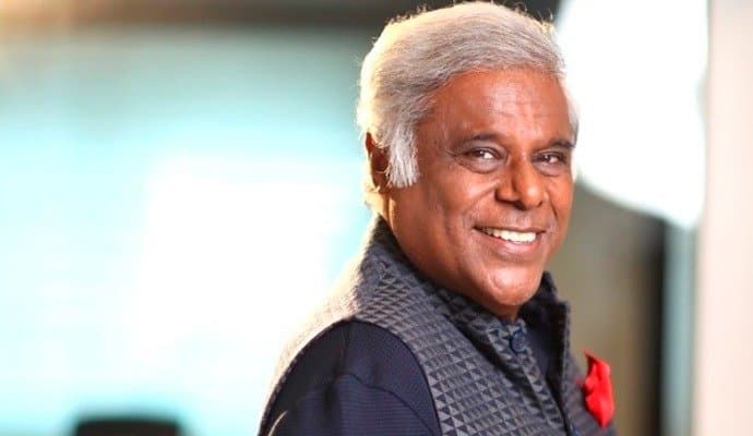 Asish Vidyarthi: বড়দিনের আমেজে কলকাতা নিউমার্কেটে ঢুঁ দিলেন অভিনেতা আশীষ বিদ্যার্থী! শেয়ার করলেন বিশেষ ভিডিও 