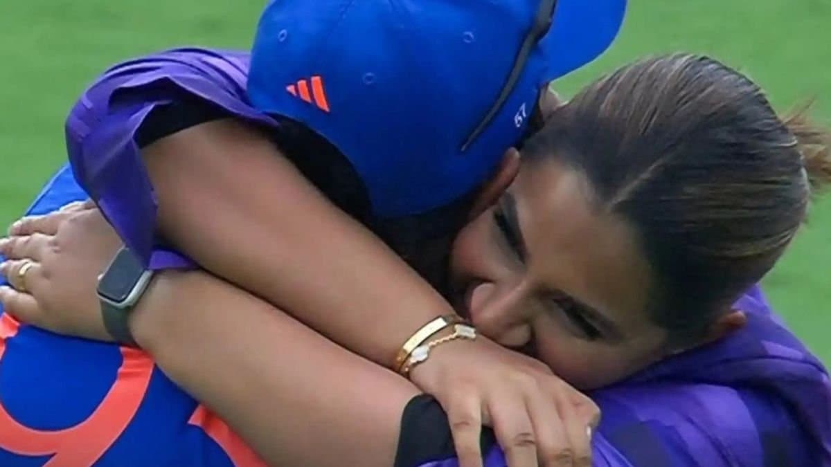 Star India Cricketer Jasprit Bumrah is married to Miss India finalist Sanjana Ganesan spt