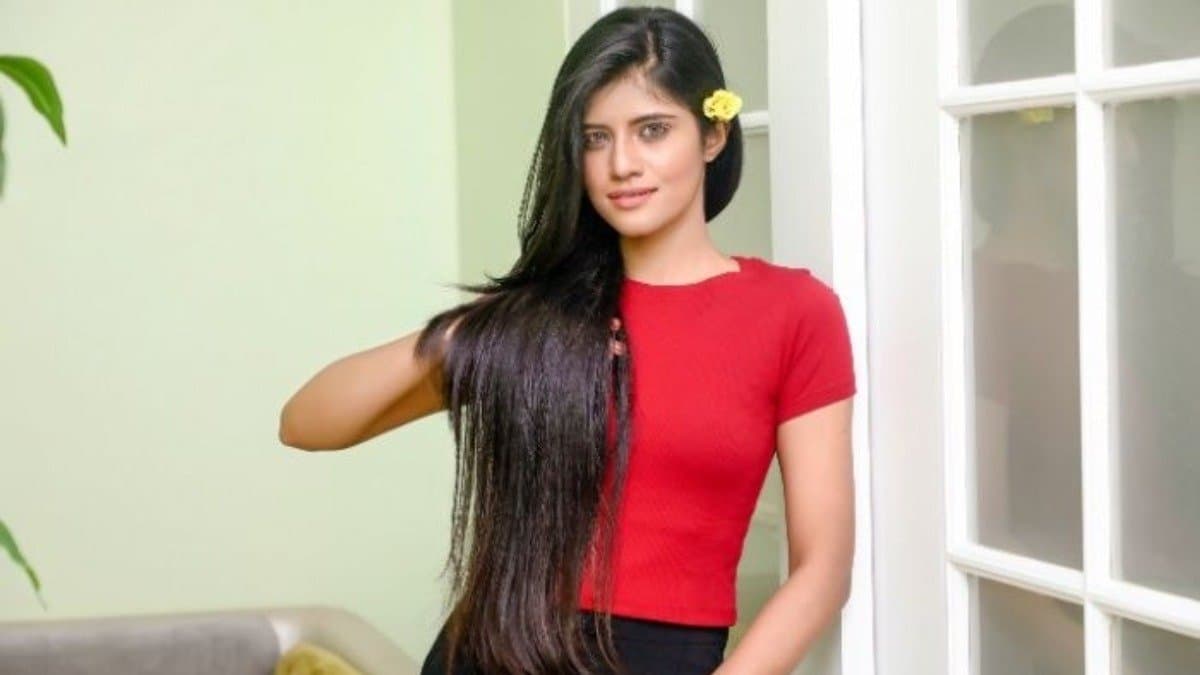  This home made pack helps to bring keratin effect on hair within 30 minutes 