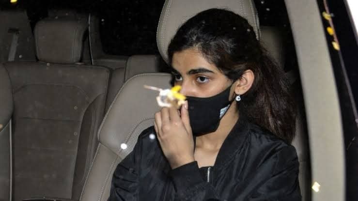 Sourav Ganguly's daughter sana car hit by a bus near behala chowrasta spt 