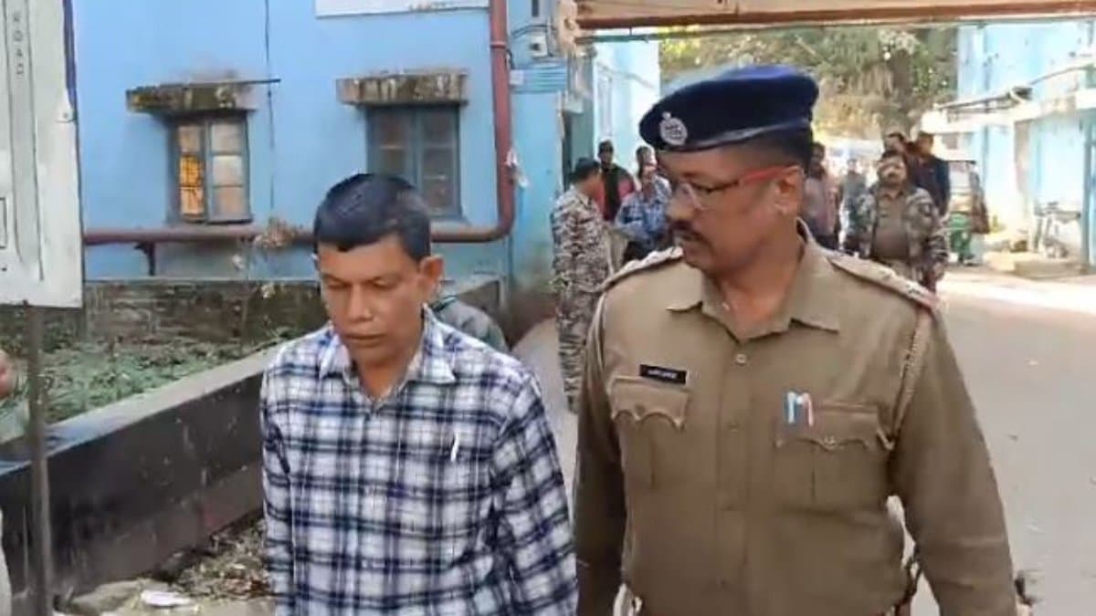 One detained for running certificate racket gnr