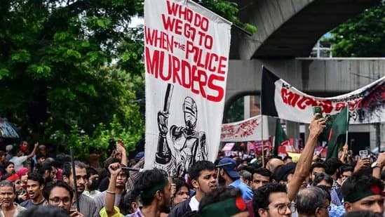 Protests and violence break out again in Bangladesh amid calls for PM hasina's resignation gnr 