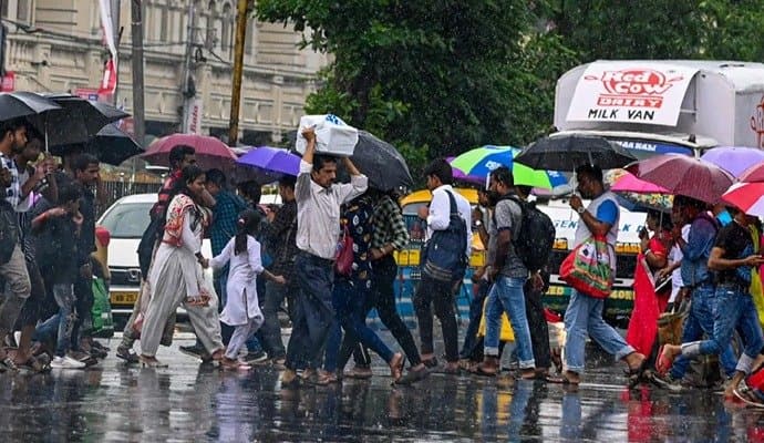 Twin cyclones over Bay of Bengal, heavy rainfall in Bengal